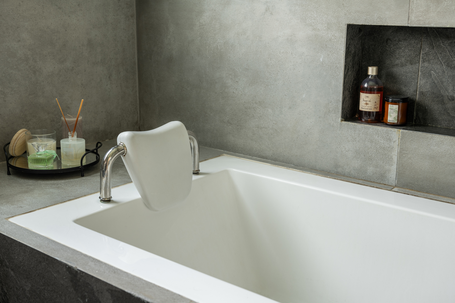 חדר רחצה הורים בעיצוב מודרני